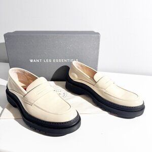 NWT WANT Les Essentiels Graves Lugged Loafer Cream and Black Flats size 39